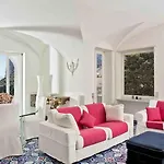 Silia Κάπρι