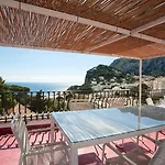 Bed and Breakfast Silia Κάπρι