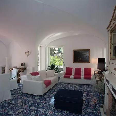 Silia Bed & Breakfast 4*