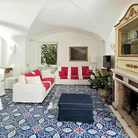Silia Bed & Breakfast 4*