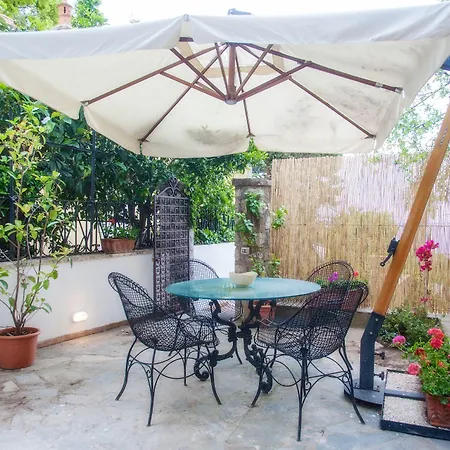 Couette-café Silia 4*