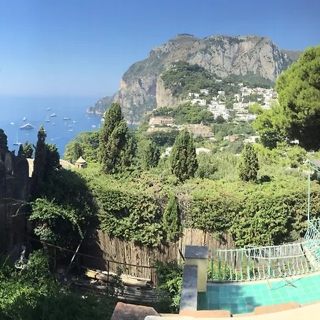 לינה וארוחת בוקר Silia