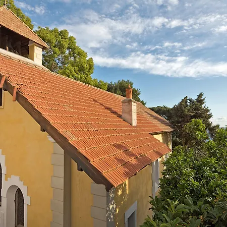 Silia Bed & Breakfast 4*