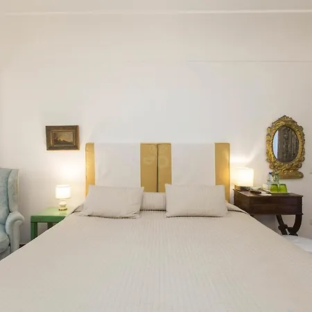 Silia לינה וארוחת בוקר